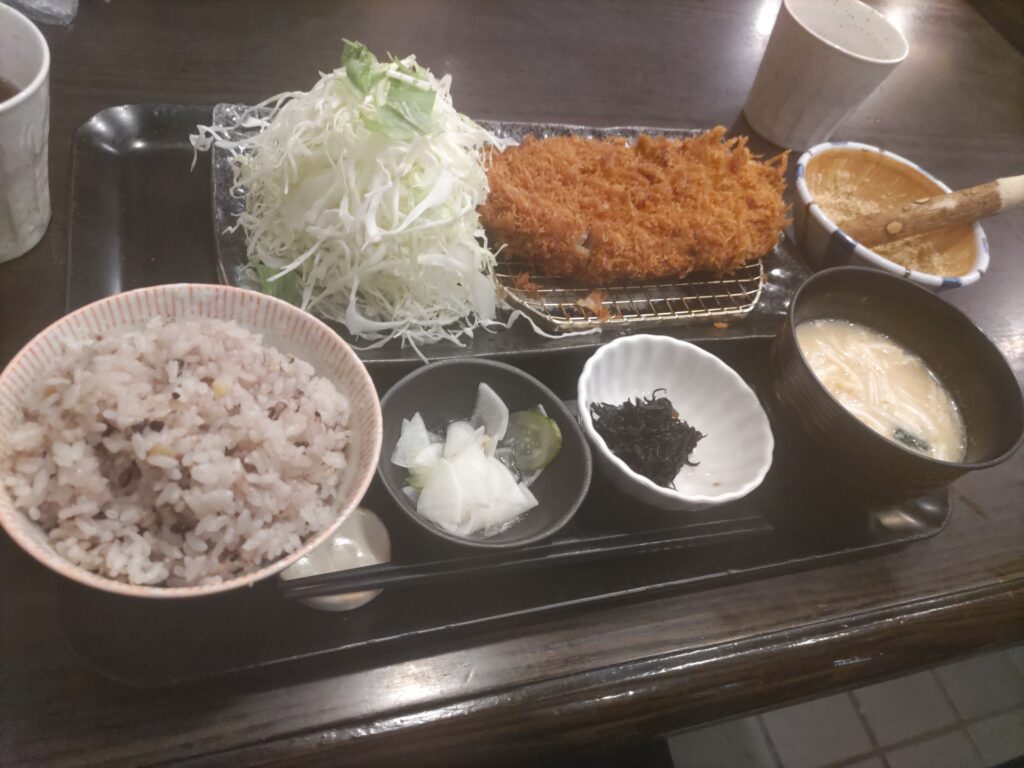 とんかつ地蔵さんのリブロースかつ御膳